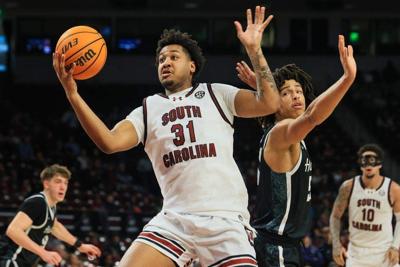 SPORTS-SOUTH-CAROLINA-MBB-CRUISES-PAST-1-CS.jpg
